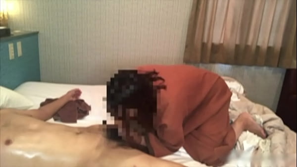 デリヘルを呼んでマッサージさせてたらムラムラしてしまい始まりました