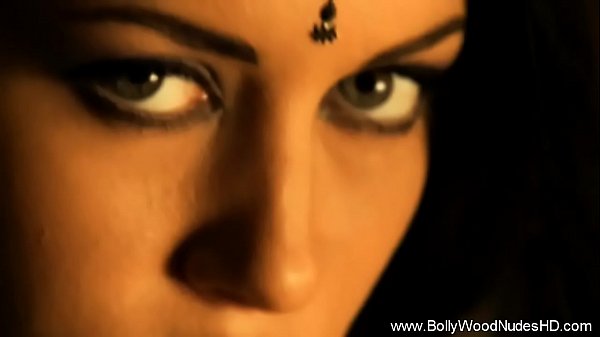 Indian Sultry Exotic Temptress 