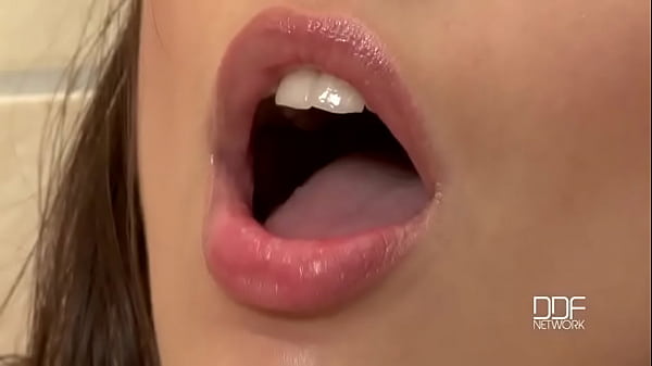 Seductive shower encounter!