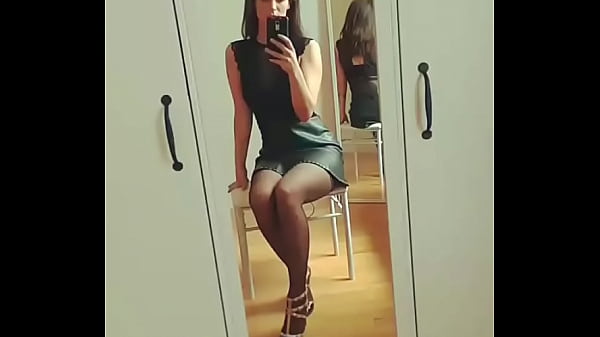 Mi mujer en medias y hills