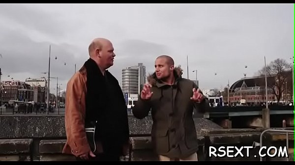 Babe gets paid for sex 