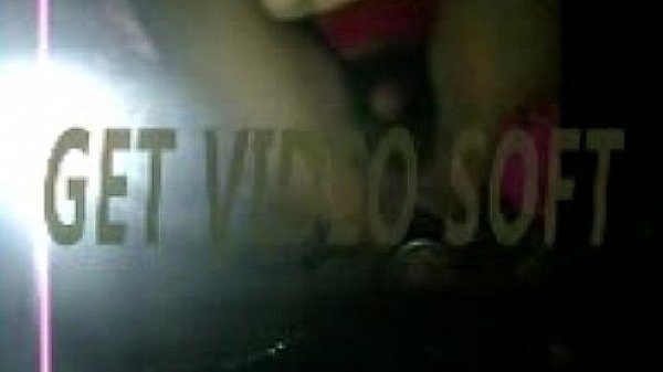 Metiendome por el culo una lata de desodorante 