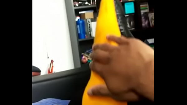 Gelbe Socken Schwarze Superstars  