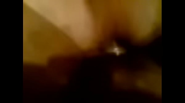 Limando un culito rico  