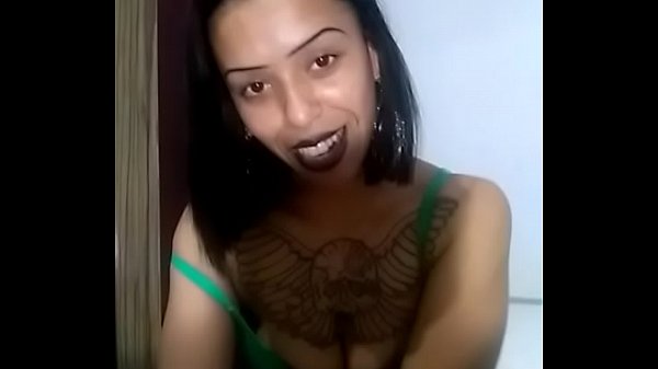 Anjinha toda danada e mandona!