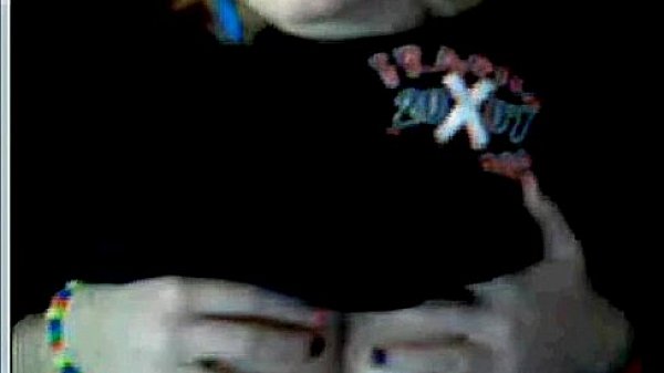 slutty aslyn loves camming