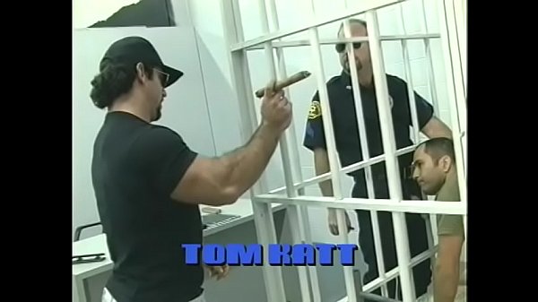 Randy stud getting his cock sucked off by soldier in the cell