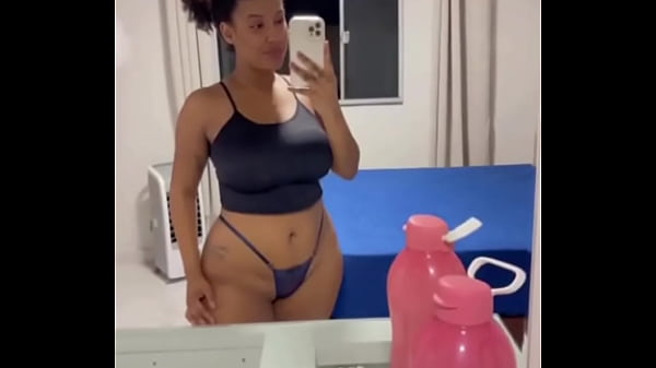 Esta calor ai ? Aqui esta pegando fogo.Is it hot there? It's on fire here. #forbiddenpants #fyp #pawg #paag #curves #th... 