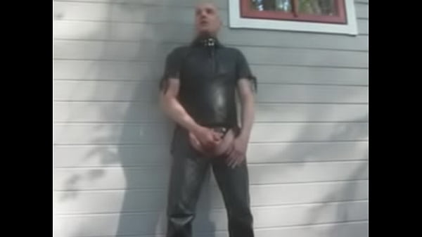 Kinky gay Juha masturbates