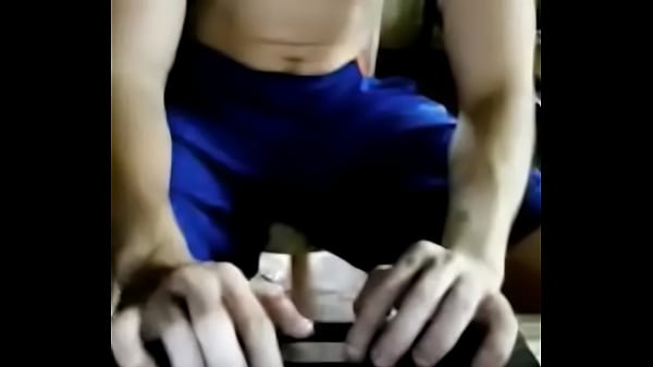 gwapo  at malaki burat