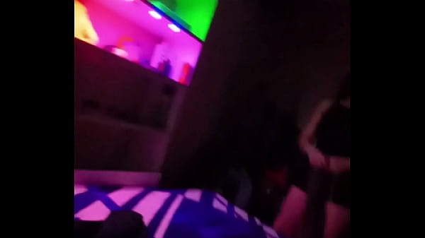 Mamada y baile sexy.