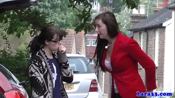 British cougar cocksucking in threeway