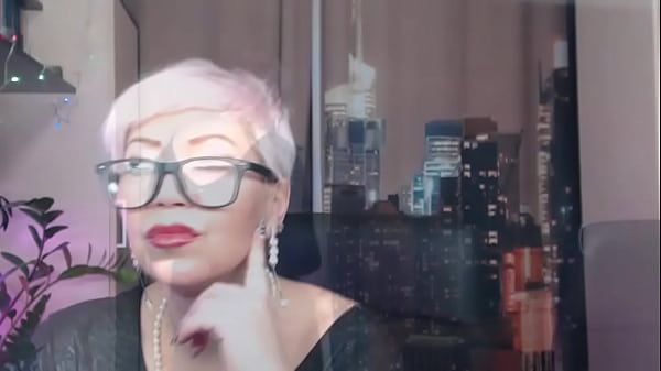 Charming mature Russian bitch invites everyone to her live shows ...))