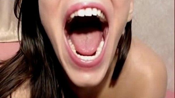 Cute girl nice body webcam show