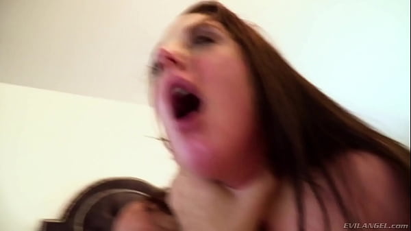 Buxom Angela's Raw Private Date (2016)