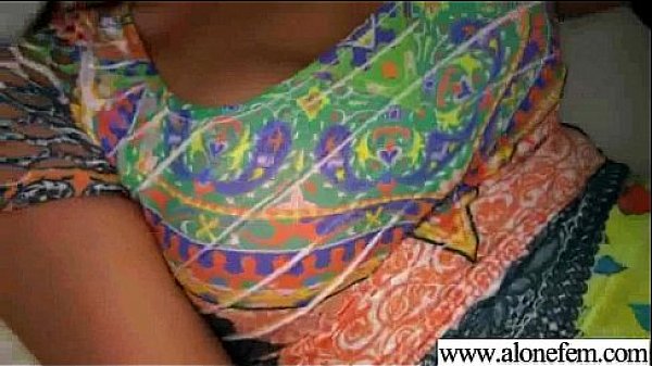 Sex Toys Use Amateur Girl To Masturbate video-15