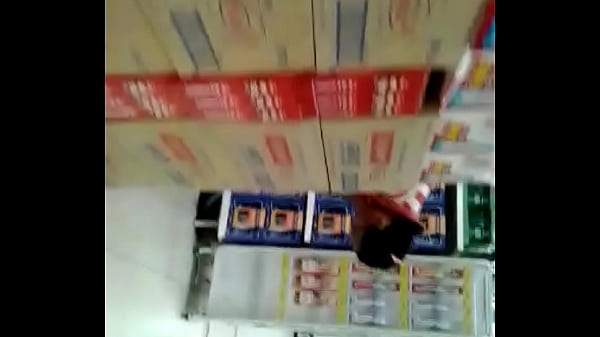 rabuda no supermercado 