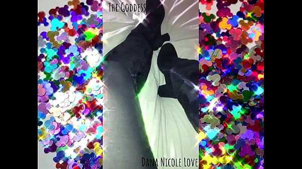 You know you want to kiss and suck them.  