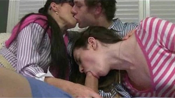 Mature brunette babe Alexandra Silk teaches teen couple