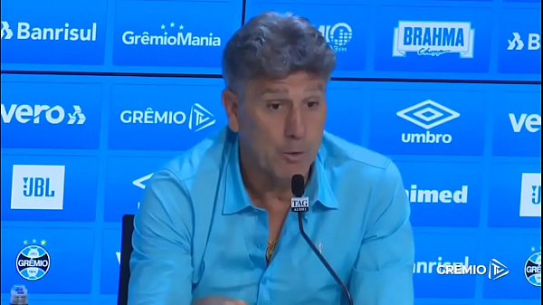 renat&atilde;o bate de pinto mole em jornalistinha safada