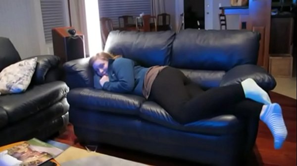 Chubby GF Pounded on the Sofa