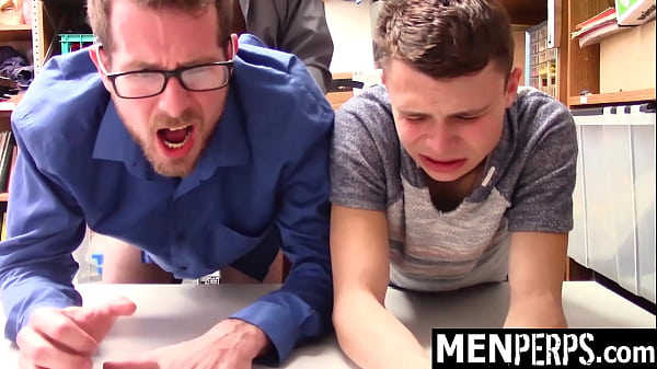 Officer Calls the Shoplifting Guy's Parent to Punish Him - Menperps 