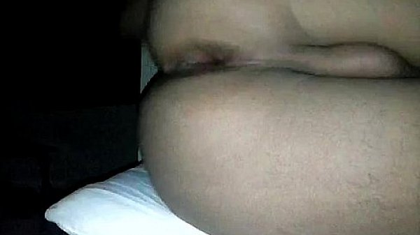 arrombando meu cuzinho gostoso