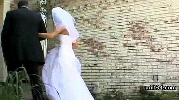 Sexy hardcore mom cougar getting hardcore