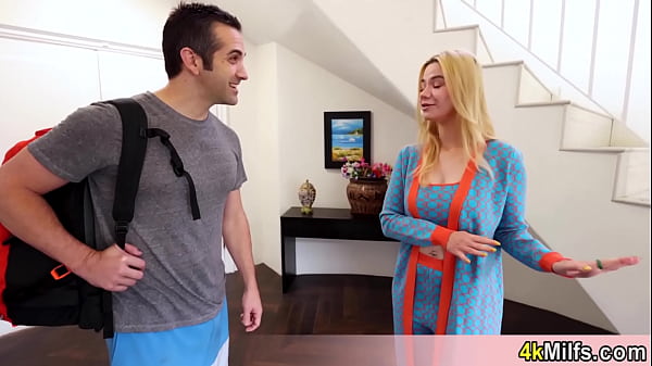 Wifey wants me to cum inside her tremlbing pussy