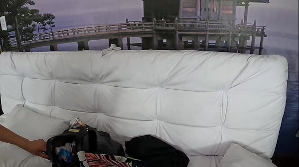 Bruna Andrade faz sua estreia no porn&ocirc; na Mans&atilde;o do Ted