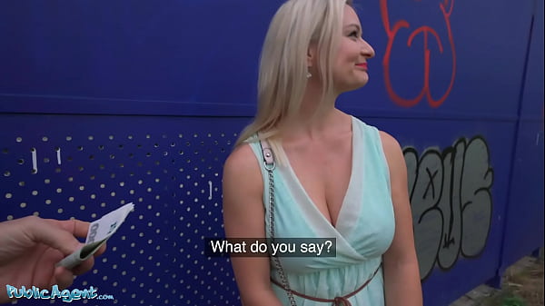 Public Agent Hot MILF Screwed By Stranger in a Field  