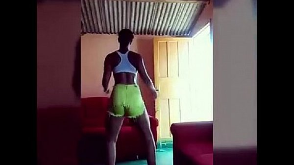 Kammila Pellegrine (MeniinaMaluquinha)