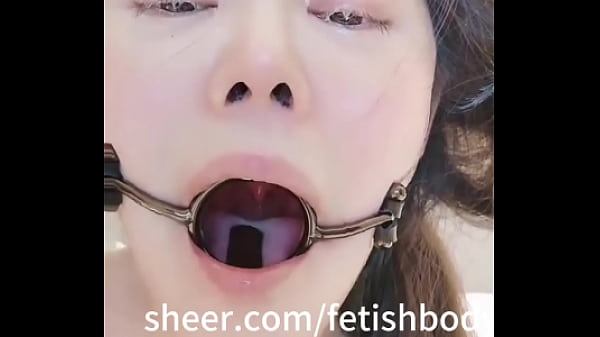 Shenzhennvm 极限深喉/口水拉丝/眼泪鼻涕/口枷深喉Chinese extreme deepthroat blowjob 【人照对版 本人原声】自己不会掉链子那种