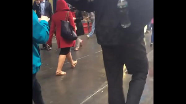 trim.BB0EB229-8EF6-4710-99B2-00C7B7EFFD68.MOV 