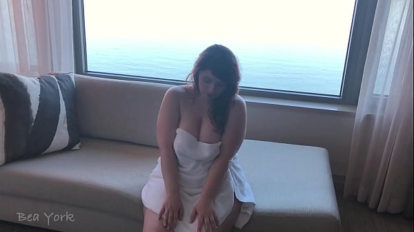 Curvy Bea York Offers Loving JOI