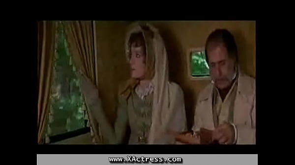 Topless Valeria Golino