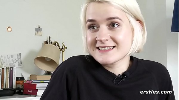 Watch this Beauty Have Fun with Sex Toys