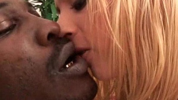 SHE SQUIRTS NICE PUSSY JUICE 1