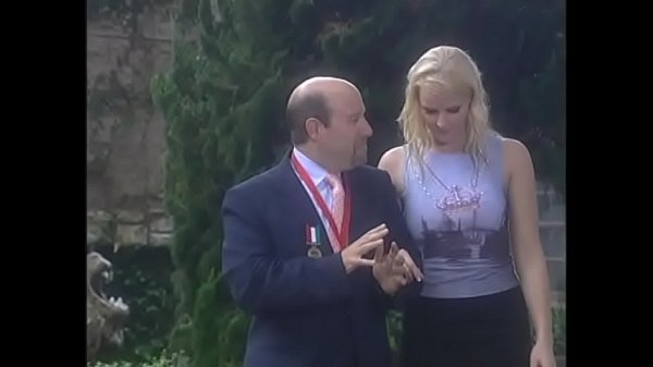 Curly blonde hottie loves when her pussy gets drilled at the patio