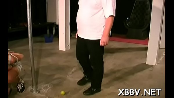 Gorgeous minx is drilling her cunt