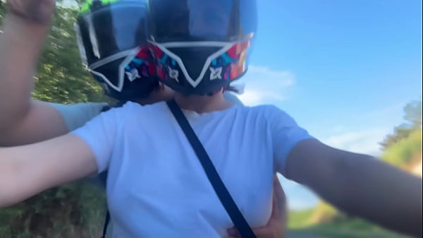 Recog&iacute; Un Cliente De DIDI Sin Sost&eacute;n y Se Dio Cuenta De Mis Grandes Tetas