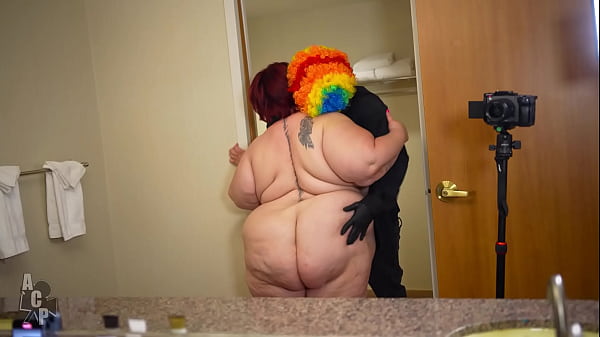 Natalie Kinky Begs Gibby The Clown On Her Knees & Back For Her Job Back After Fucking Co-Worker Mid Shift