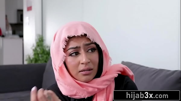 Sweet Arab Teen Tricked Into Having Sex With Her Neighbour 