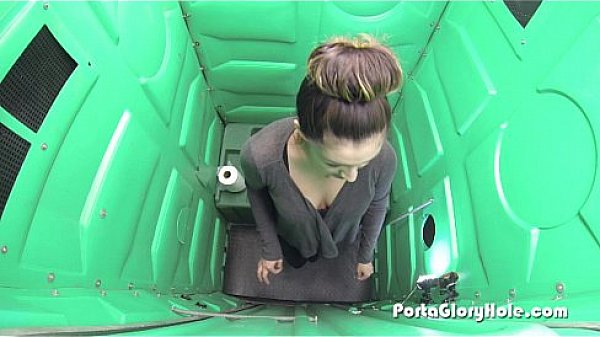 Porta Gloryhole Chubby latina gags of strangers cocks