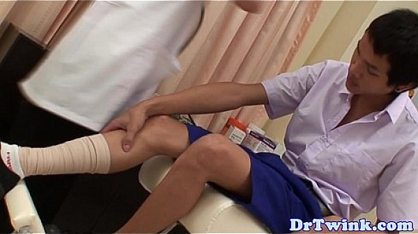 Asian twink pissed on by uniformed doctor  