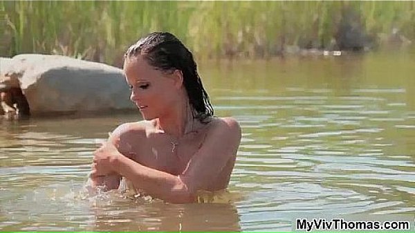 Amazing Blue Nagel masturbating