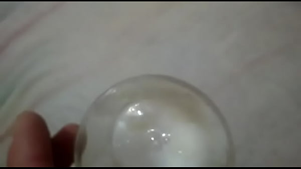 Deliciosa verga tirando lechita