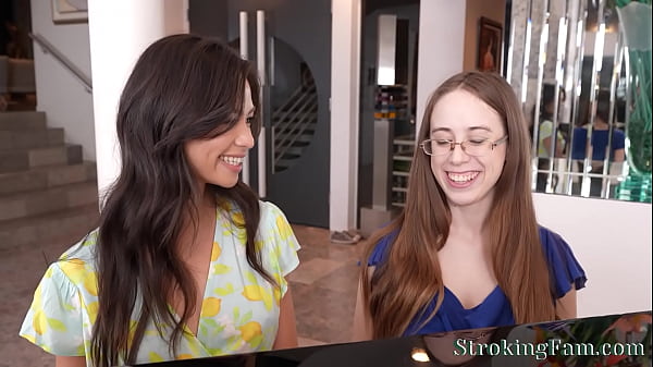 Scarlett has been taking her piano lessons with her stepmom Jackie who&rsquo;s so proud of her new stepdaughter. Scarlett is grateful for her new family and when her stepdad Donnie joins her she makes sure to let him know. 