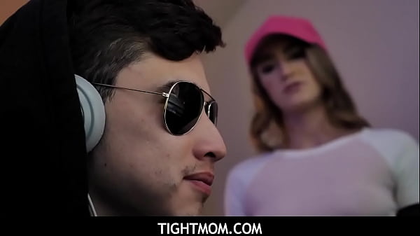 Teen Stepsister Kenzie Madison Sex With Stepbrother Juan "El Caballo" Loco While He Plays Video Games  