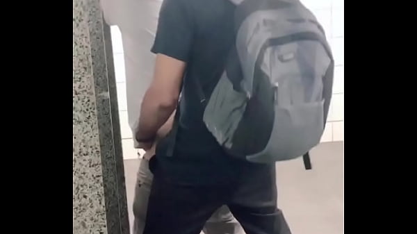 Put&atilde;o dando o cu